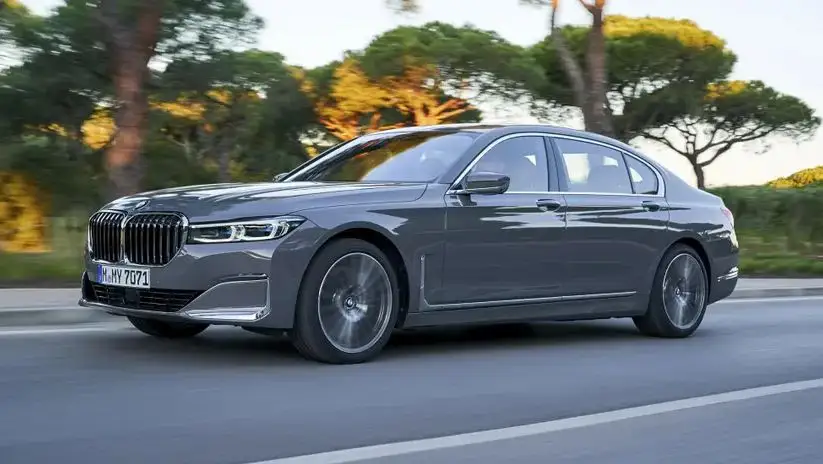 بهترین ماشین خارجی در ایران 4 BMW سری 7
